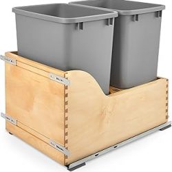 Rev-A-Shelf Botes de basura extraíbles para armario de cocina con cierre suave, cubos grises dobles de 35 cuartos de galón, 15 pulgadas